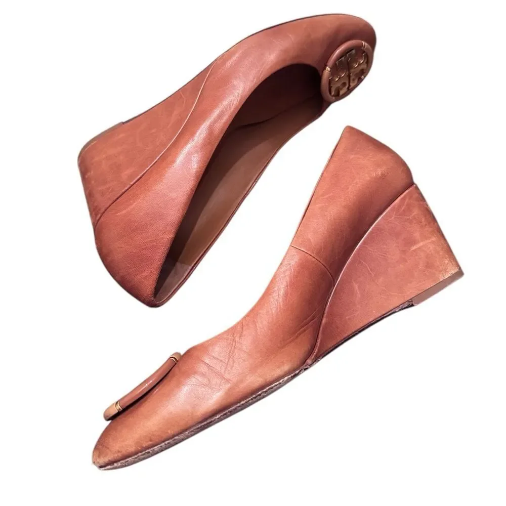 Tory Burch Chelsea Women’s Brown Leather Wedge Pumps